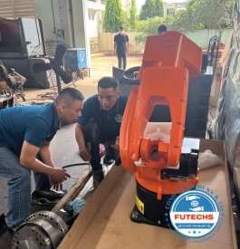 Robot hàn Kuka 